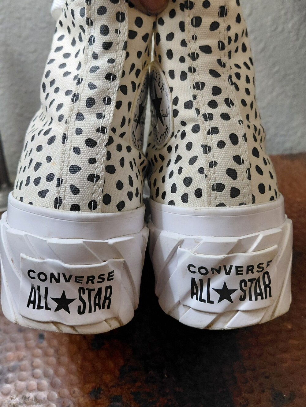 Chuck Taylor All Star Sz. 7 Welcome to the Wild Lift 2X Platform - Picture 11 of 16
